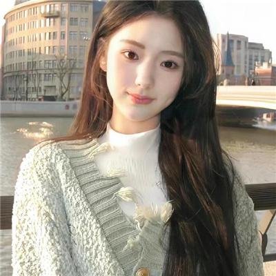彩凤云裳